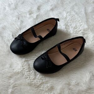H&M Kids Black Dress Shoes with Bow